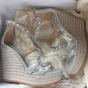 Badgley Mischka Wedges size 5 1/2.